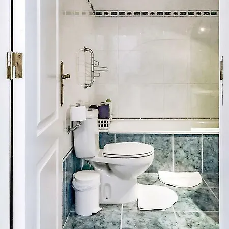 Two Bedroom Above Las Americas Apartment *