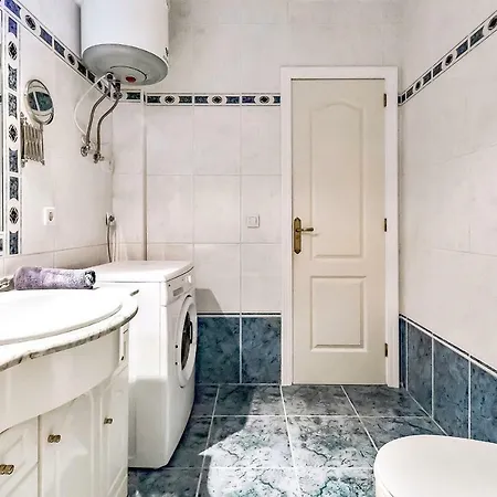 Two Bedroom Above Las Americas Apartment Costa Adeje (Tenerife)