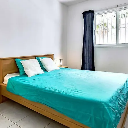 Apartment Two Bedroom Above Las Americas Costa Adeje (Tenerife)