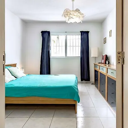 Apartment Two Bedroom Above Las Americas Costa Adeje (Tenerife)