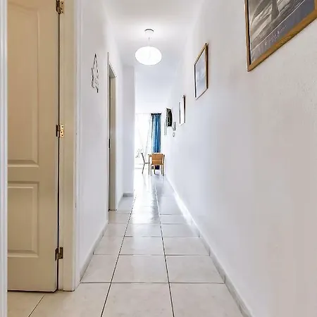 Two Bedroom Above Las Americas Apartment Costa Adeje (Tenerife)